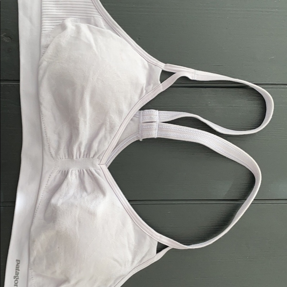 Patagonia sports bra Size medium